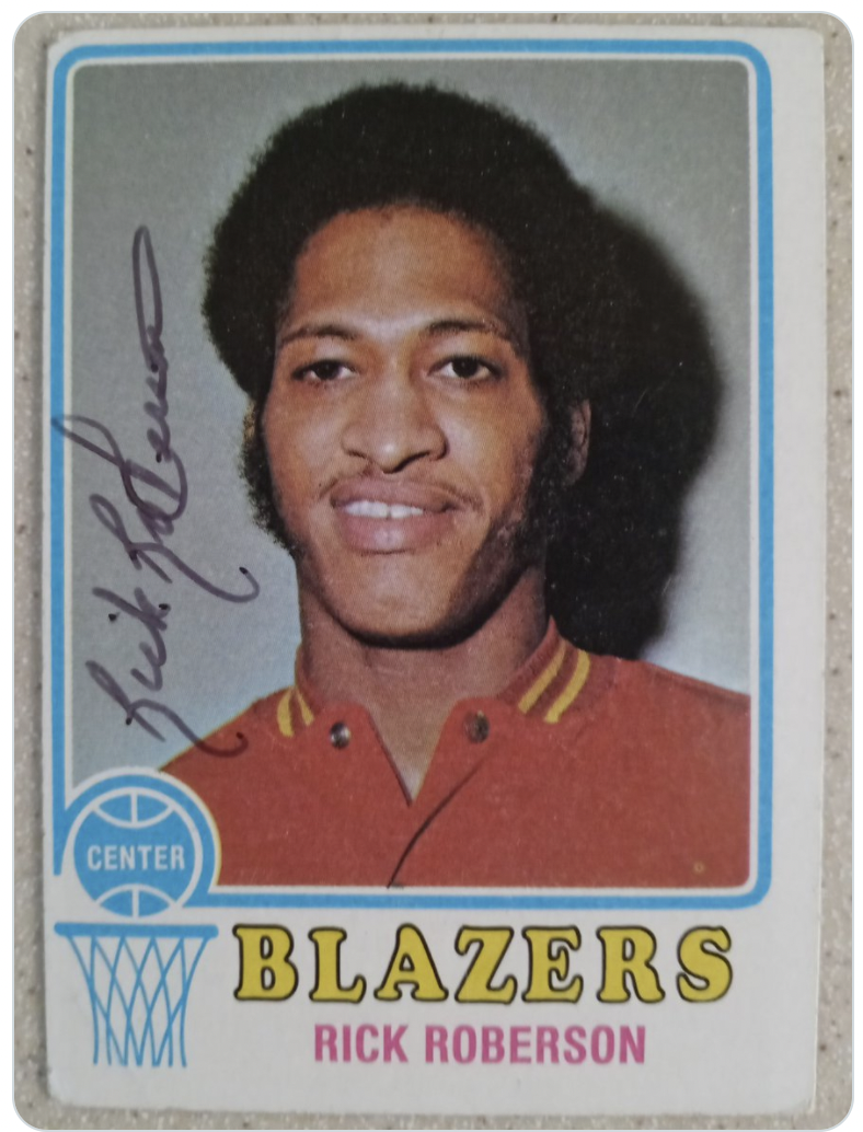 Ernie DiGregorio Signed Buffalo Braves Jersey (Beckett) 1974 NBA Rookie o/t  Year
